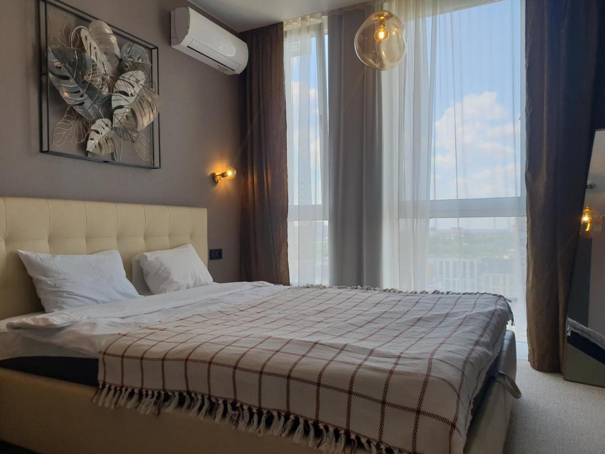 Nyvky Like Home - Fayna Town - Apt 398 Kiev Exterior foto