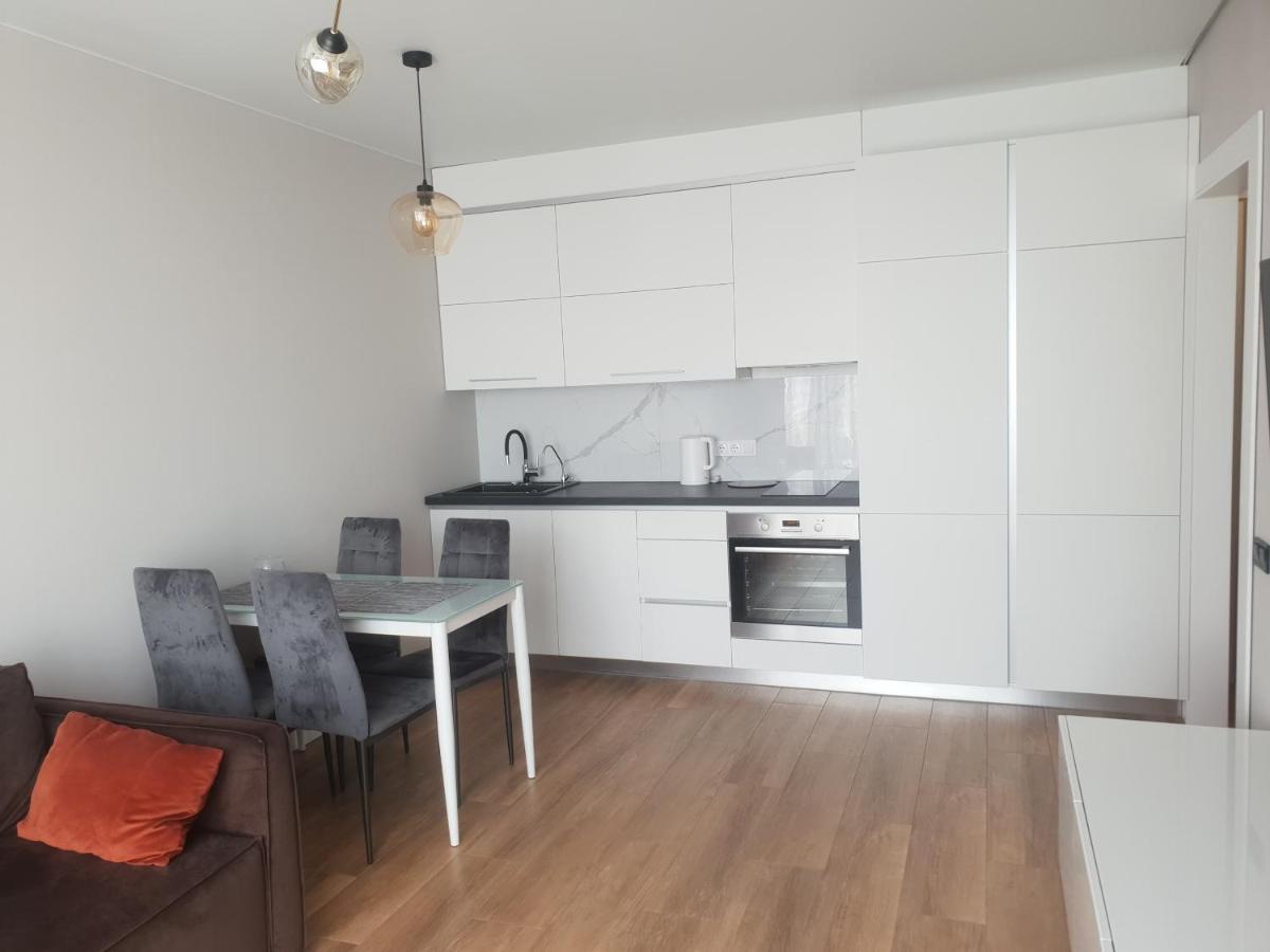 Nyvky Like Home - Fayna Town - Apt 398 Kiev Exterior foto
